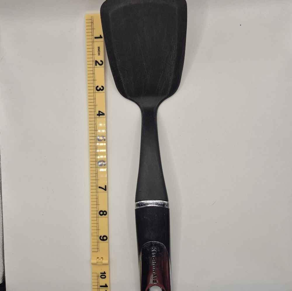 Kitchenaid 12" Solid Black Nylon‎ Spatula - Picture 6 of 6